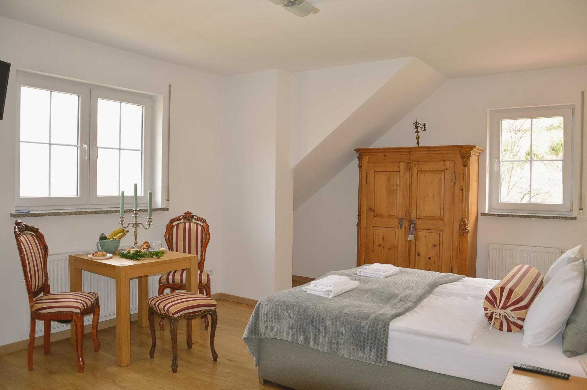 Apartamenty Agroturystyczne Papiernia Niedźwiedź Buitenkant foto