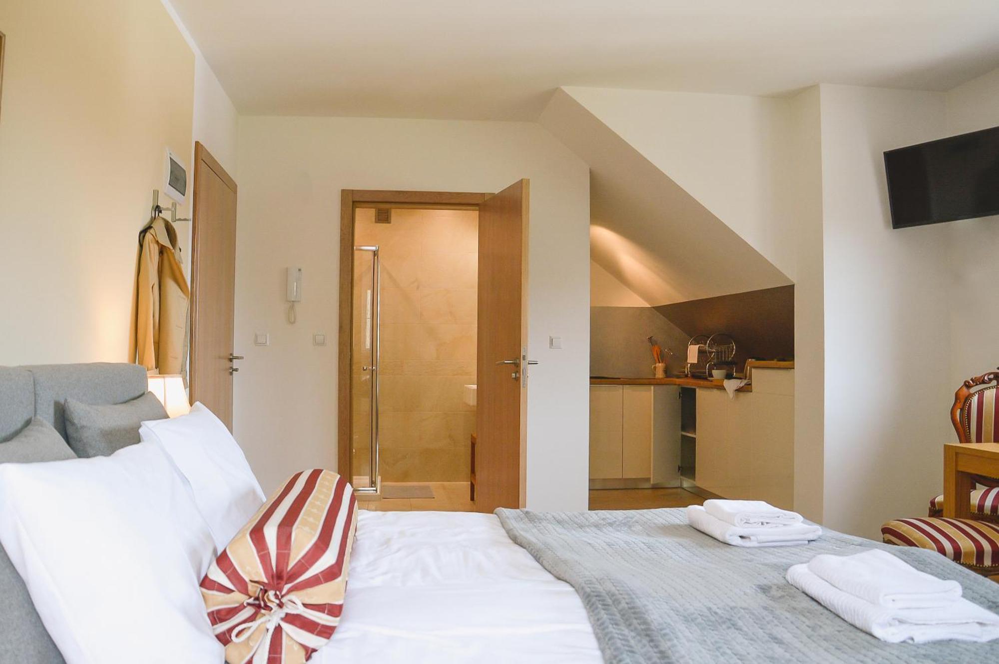 Apartamenty Agroturystyczne Papiernia Niedźwiedź Buitenkant foto