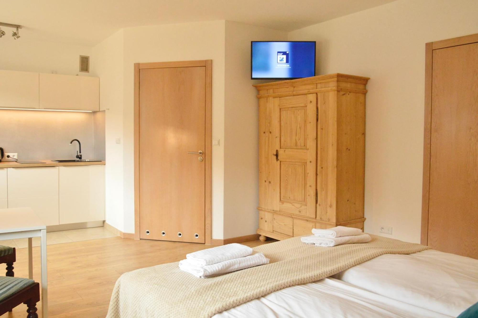 Apartamenty Agroturystyczne Papiernia Niedźwiedź Buitenkant foto
